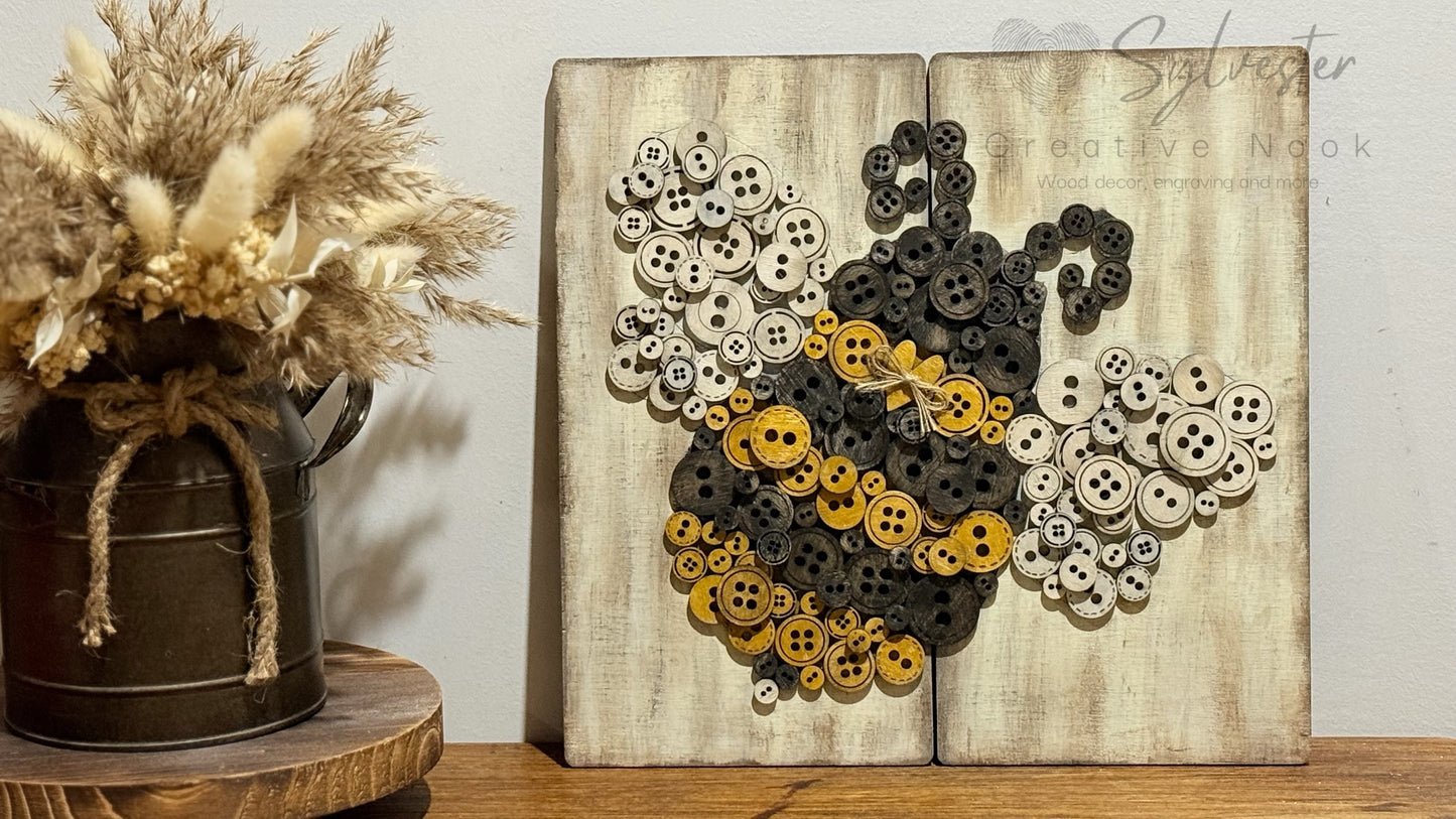 Bee Button Plaque