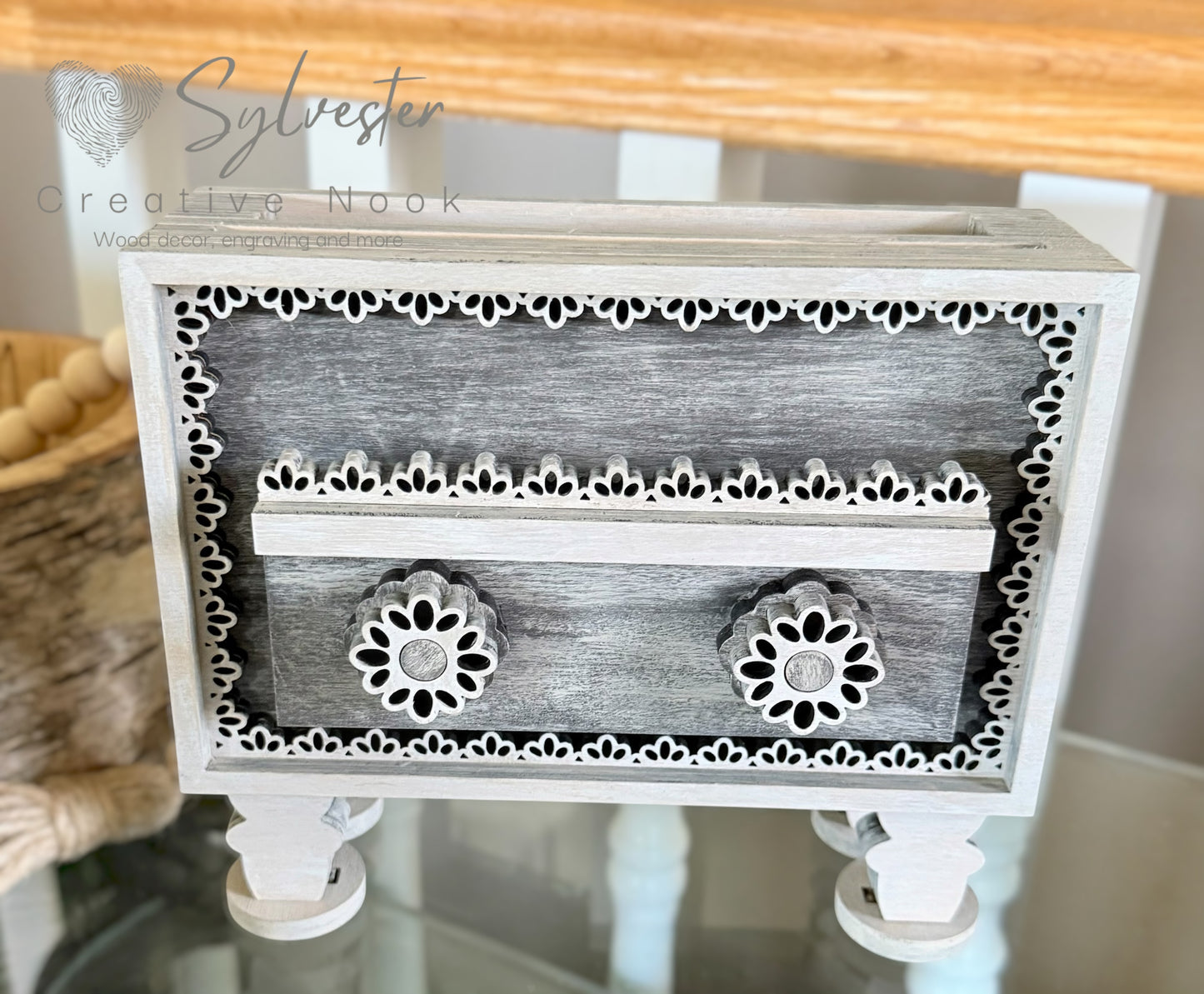 Interchangeable Vintage Lace Box (greenery not included) inserts are interchangeable with the vintage box!