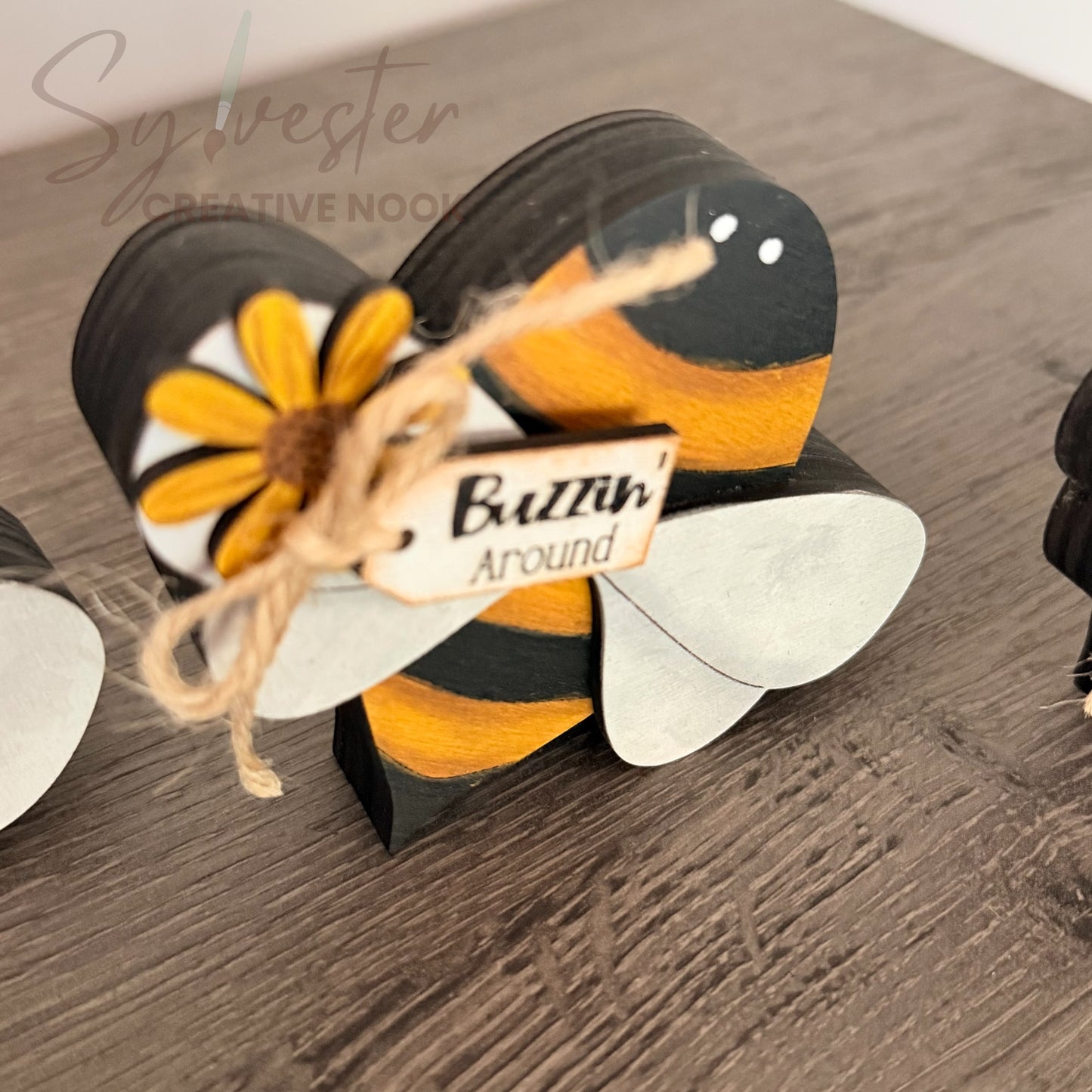 Chunky Bee Shelf Sitter Set