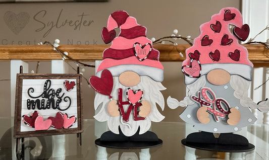 Interchangeable Gnome Pair With Interchangeable sign