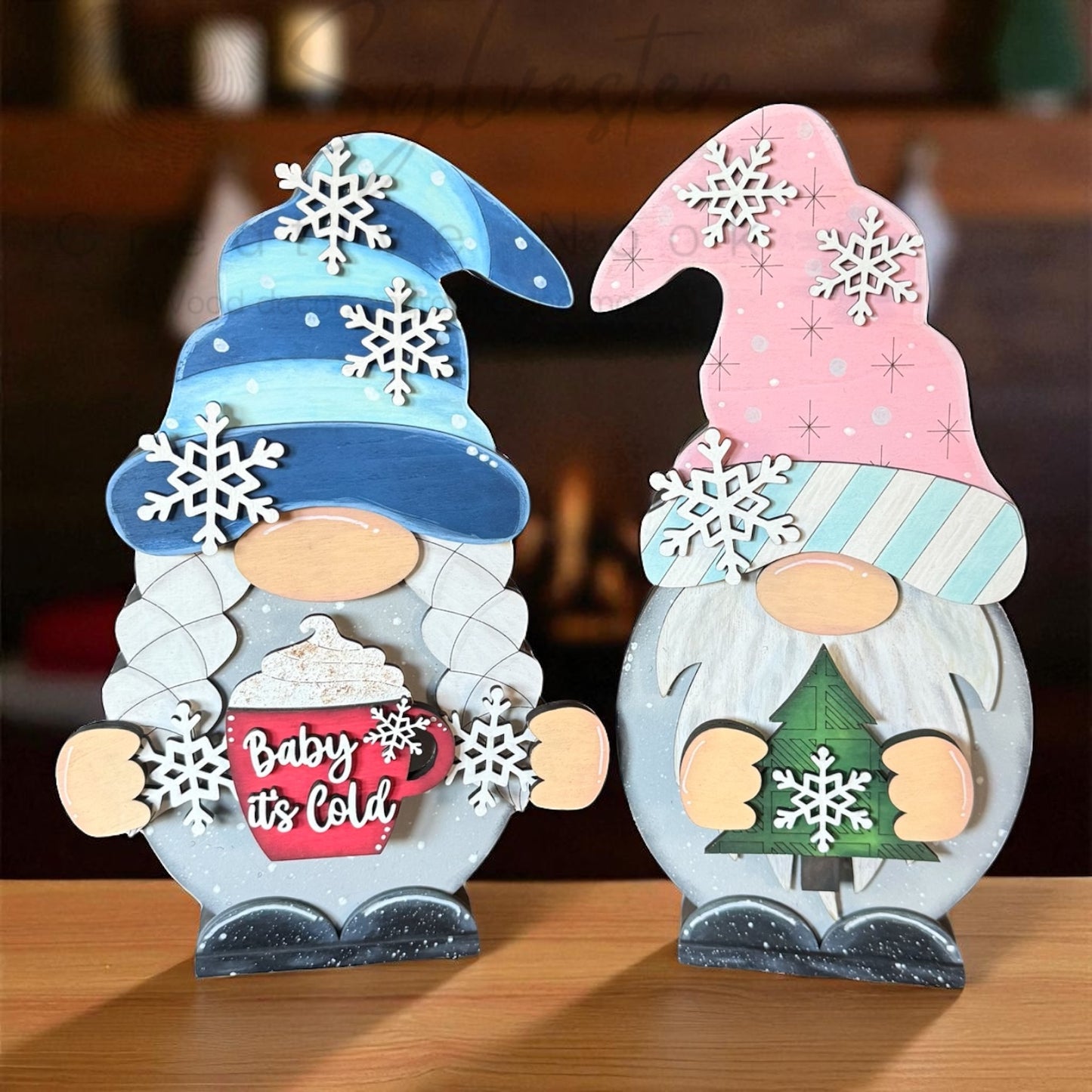 Gnome interchangeable shelf sitter pair