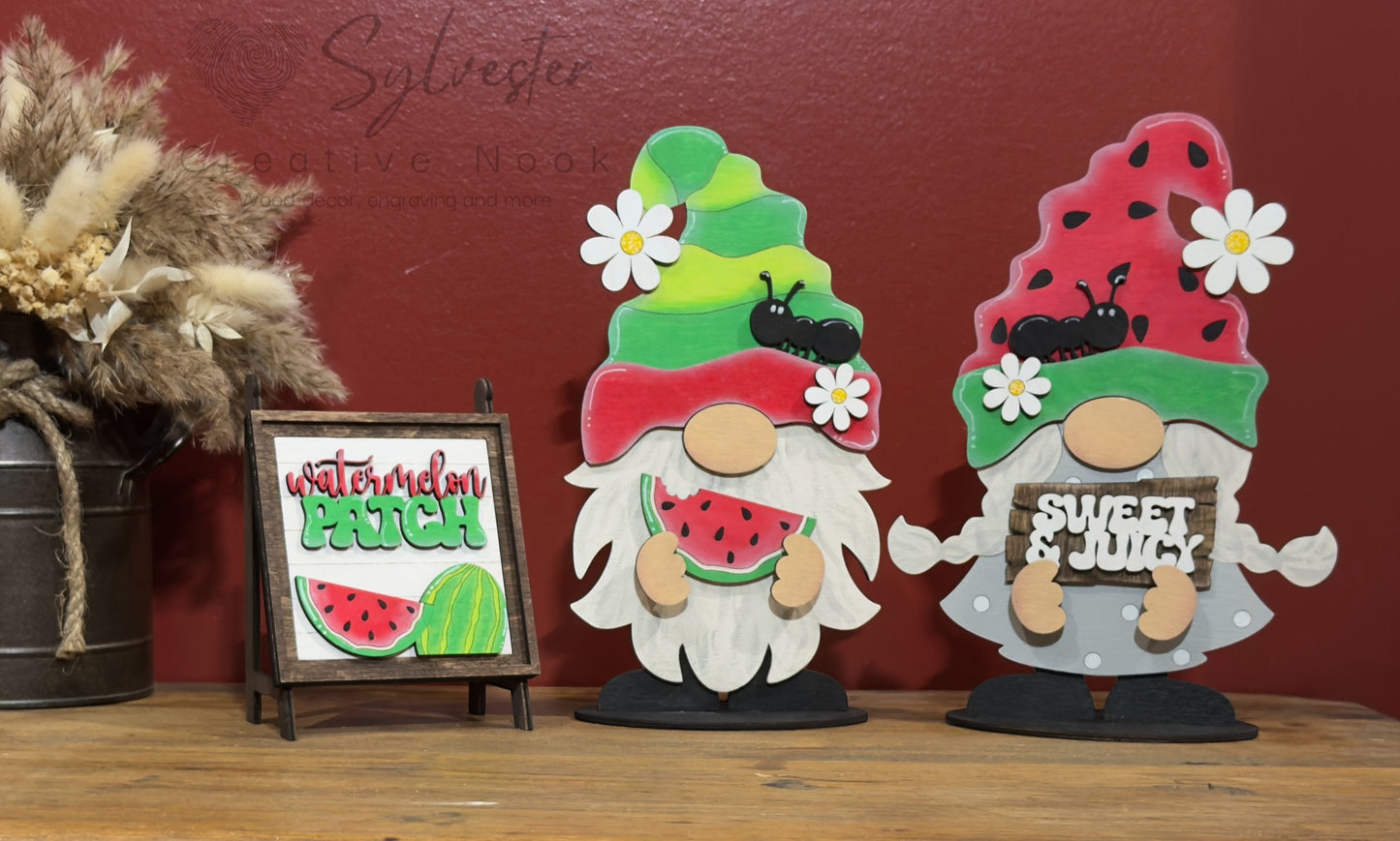 Interchangeable Gnome Pair With Interchangeable sign