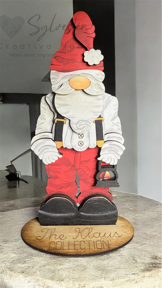 Small Claus Collection Shelf Sitter