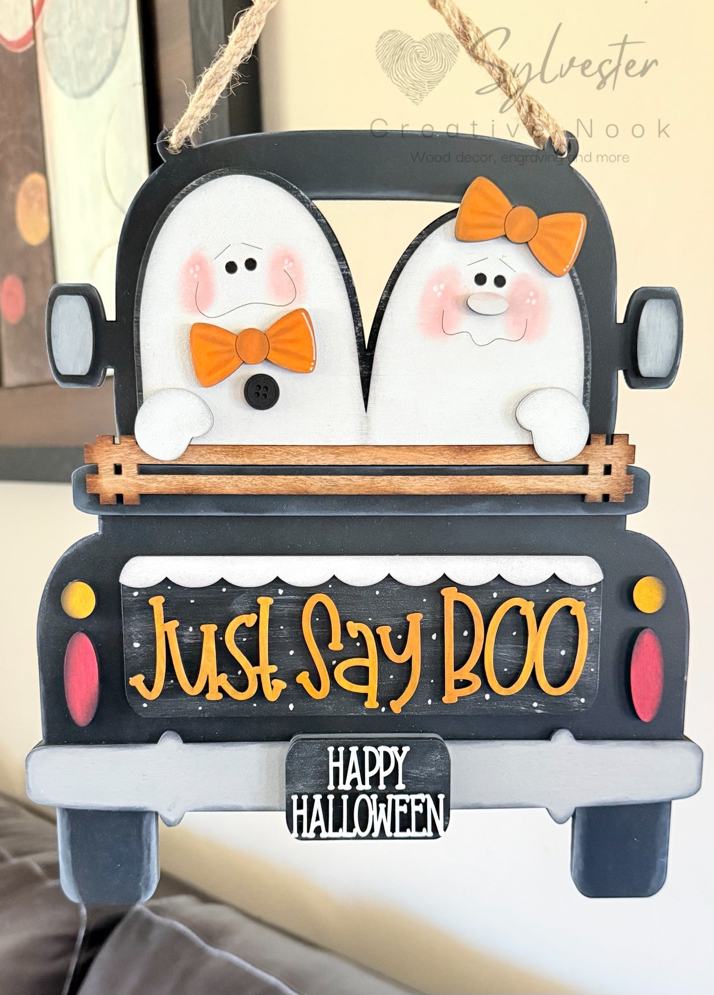 Hand painted interchangeable hanging truck