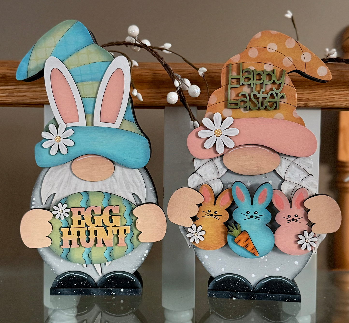 Gnome interchangeable shelf sitter pair