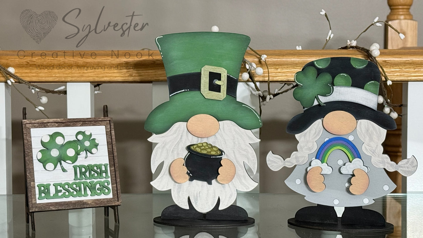 Interchangeable Gnome Pair With Interchangeable sign