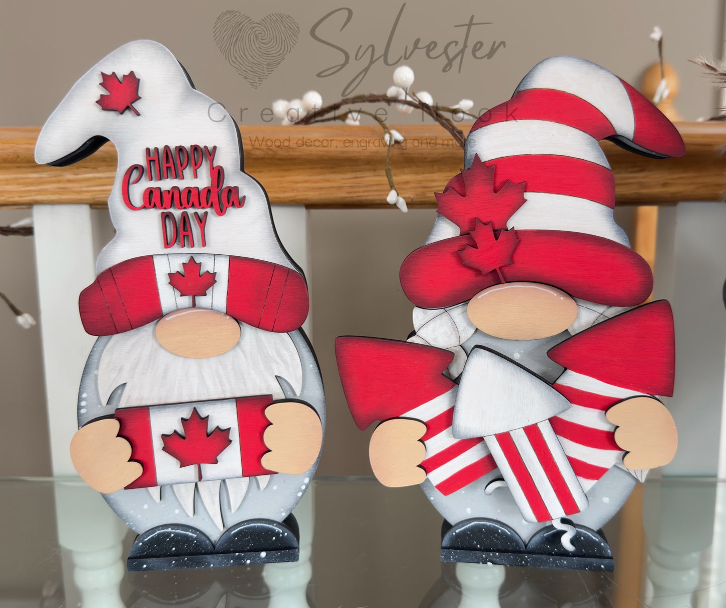 Gnome interchangeable shelf sitter pair