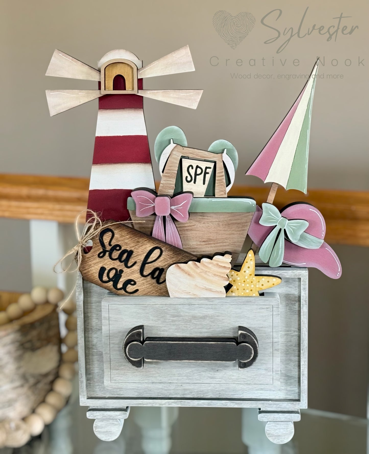 Interchangeable Vintage Box (Greenery Not Included) inserts are interchangeable with the vintage lace box!