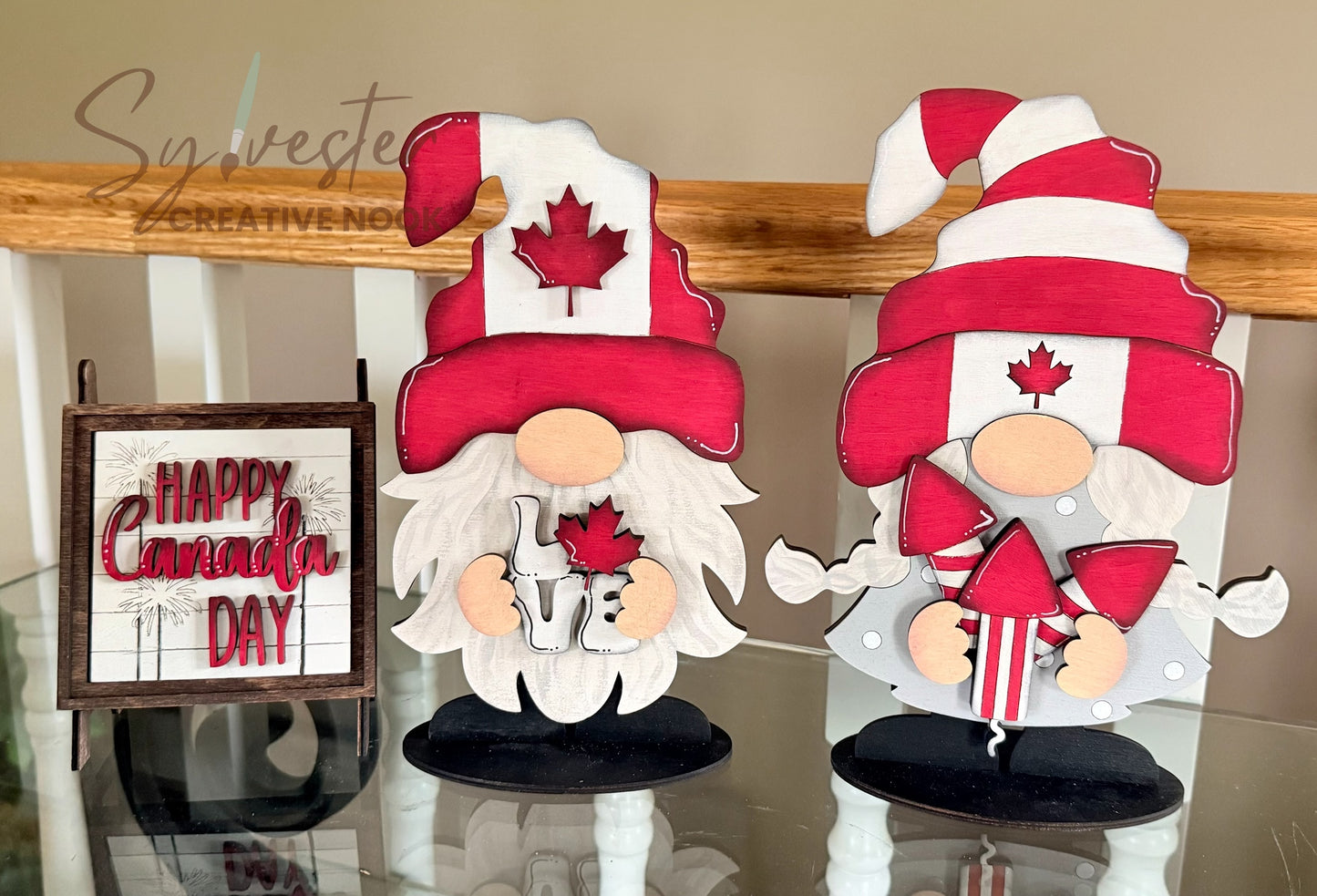 Interchangeable Gnome Pair With Interchangeable sign
