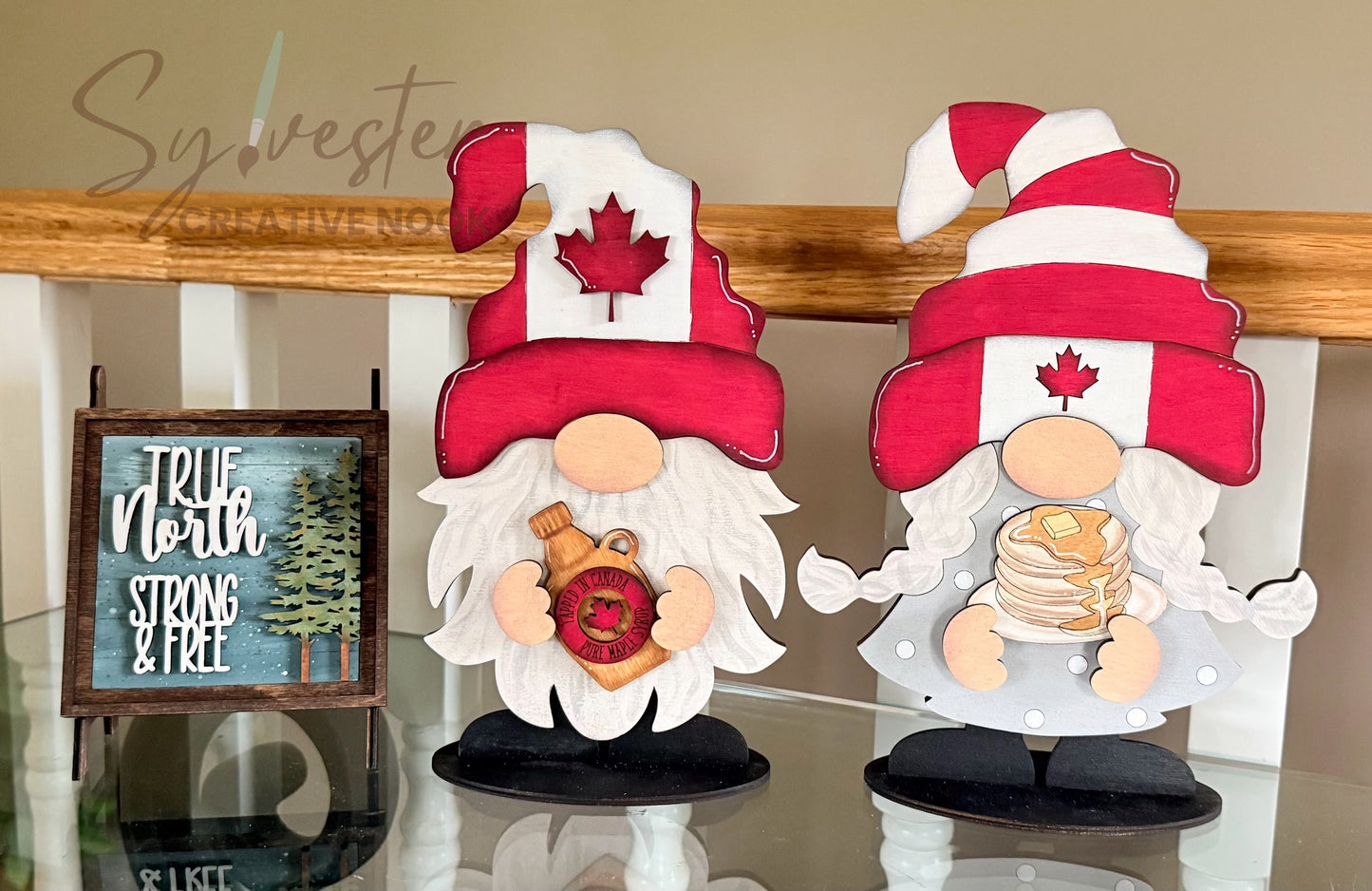 Interchangeable Gnome Pair With Interchangeable sign