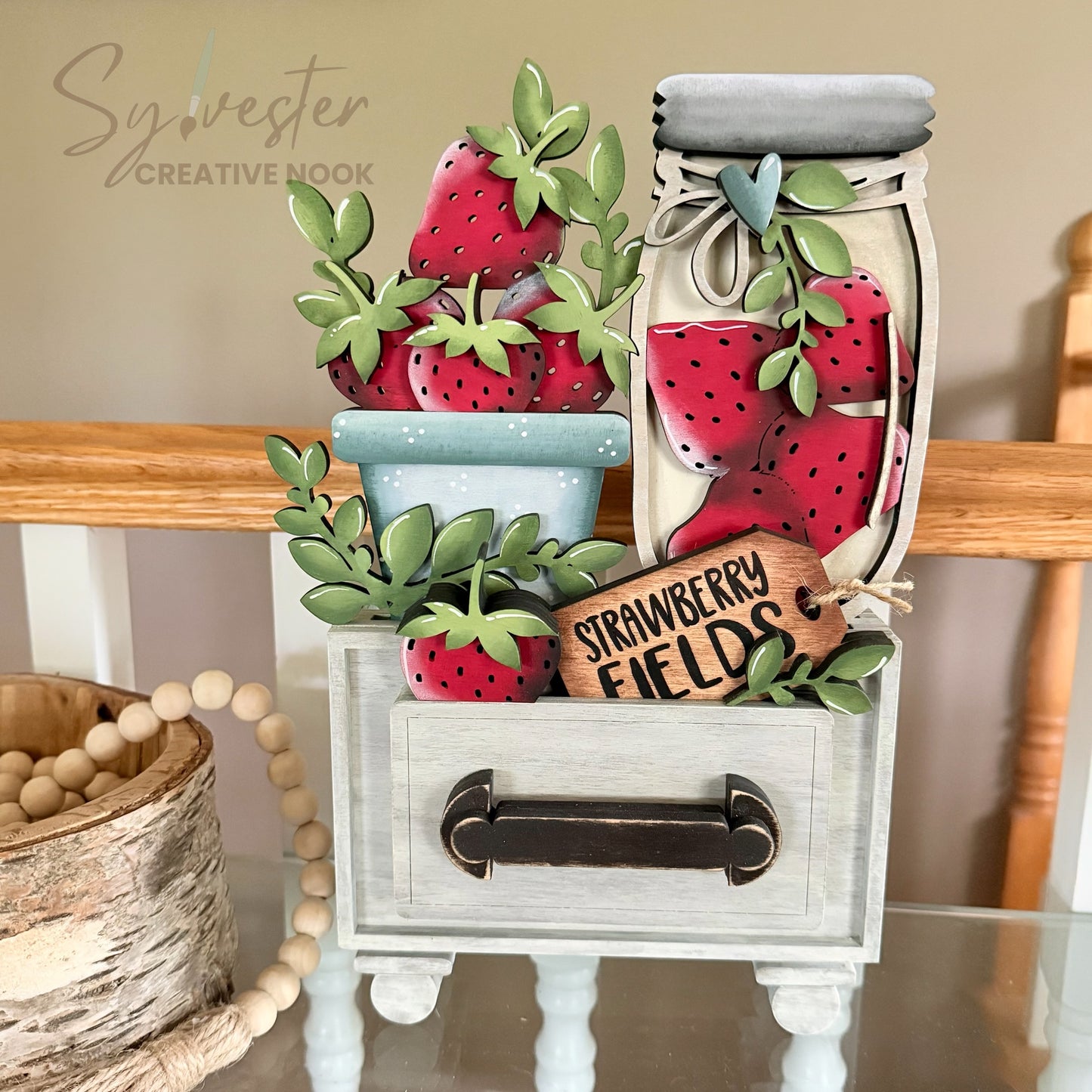 Interchangeable Vintage Box (Greenery Not Included) inserts are interchangeable with the vintage lace box!