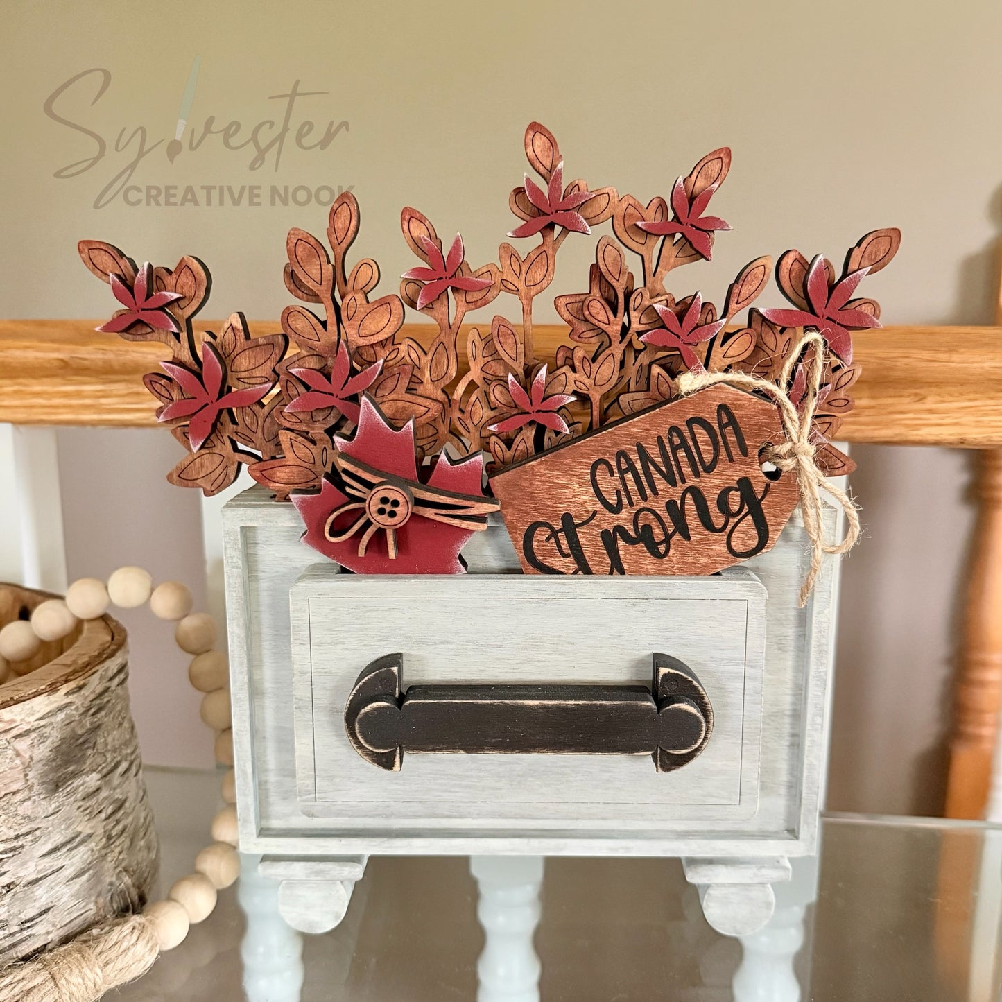 Interchangeable Vintage Box (Greenery Not Included) inserts are interchangeable with the vintage lace box!